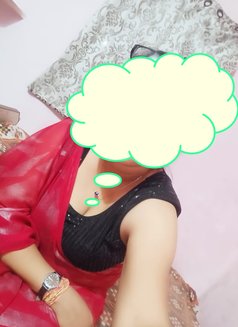 Payal bhabhi - escort in Ahmedabad Photo 2 of 2