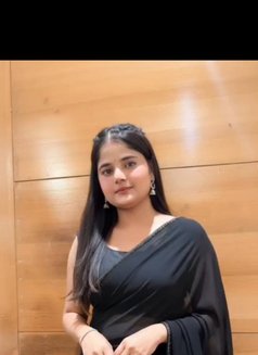 Kajal Agarwal - escort in New Delhi Photo 5 of 6