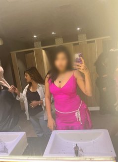 Kajal Aggarwal 21+ Independent Girl – In - puta in Gurgaon Photo 2 of 5