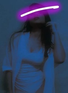 Kajal {Cam Session & Real Meet} - escort in Hyderabad Photo 1 of 5