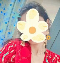 Kajal cam session & sex chet - escort in New Delhi Photo 6 of 6