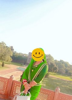 Kajal cam show & sex chat - puta in New Delhi Photo 8 of 8