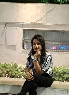 Kajal Cash Ahmedabad - escort in Ahmedabad Photo 1 of 4