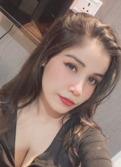 Kajal - masseuse in Ahmedabad Photo 2 of 5