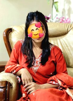 Private meet - escort in Bangalore Photo 3 of 5