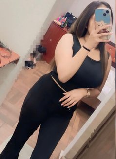 Kajal – Indian Escort in bangalore - puta in Bangalore Photo 3 of 4