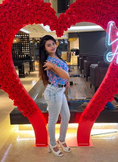 Kajal - escort in Dubai Photo 4 of 8