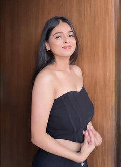 Kajal - escort in Gurgaon Photo 1 of 2