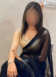 Khushi🥀(independent)Cam & Real Meet⚜️ - escort in Hyderabad Photo 1 of 6