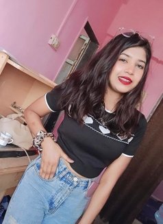 SUPRIYA SINGH ☞CAM SHOW & REAL MEET)☜⁠  - escort in Mumbai Photo 1 of 3