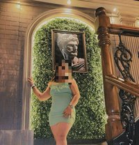 Kajal - puta in Mumbai