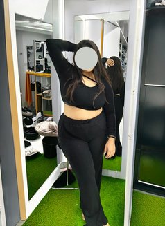 Kajal - escort in Mumbai Photo 1 of 4