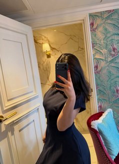 Kajal - dominatrix in Mumbai Photo 16 of 21