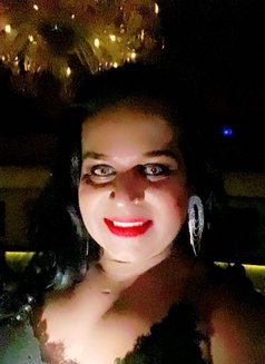 Kajal - Transsexual escort in New Delhi Photo 6 of 21