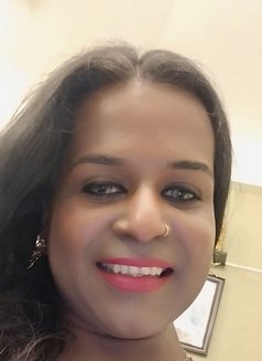 Kajal - Transsexual escort in New Delhi Photo 9 of 21