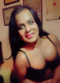 Kajal - Transsexual escort in New Delhi Photo 12 of 21