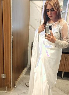 Kajal Indian Model - escort in Dubai Photo 1 of 3
