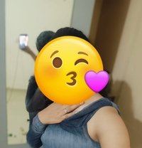 Kajal cam session & sex chet - escort in New Delhi