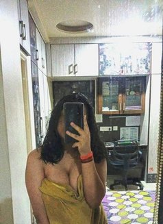 Kajal Reddy - escort in Bangalore Photo 2 of 5