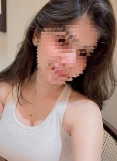 [ 𝕜𝕒𝕛𝕒𝕝☆☜] {Cam & meet service} - escort in Hyderabad Photo 1 of 4