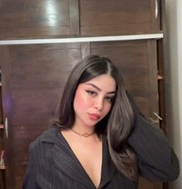 Kajal Sharma - puta in Pune