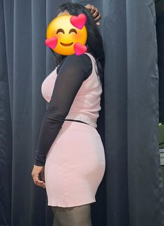 Kajal Shing - escort in Noida Photo 3 of 7