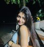 Aditi - puta in Bangalore Photo 1 of 3