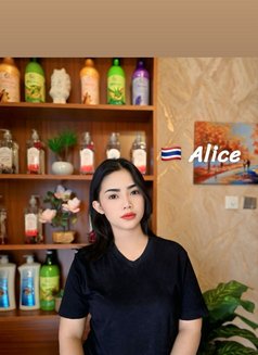 Kajol - Masajista in Muscat Photo 12 of 26