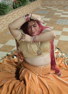 Kajri madem - Acompañantes transexual in New Delhi Photo 11 of 11