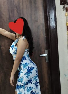 Kajuu cam and real meet independent girl - escort in New Delhi Photo 6 of 8