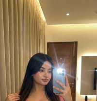 Sohni - escort in Singapore
