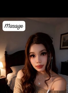 Kalie - Male escort in Riyadh Photo 1 of 3