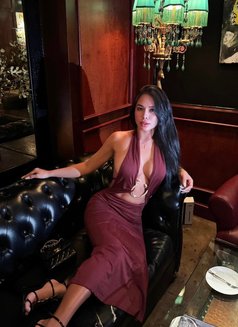 Kally - escort in Hanoi Photo 6 of 24