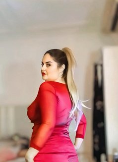 Kaly - puta in Barcelona Photo 19 of 21