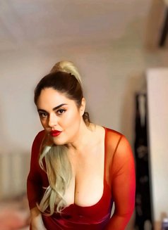 Kaly - puta in Barcelona Photo 20 of 21