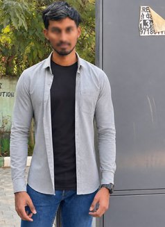 Kalyan (6'4 Ft Tall, Young, Athletic) - Acompañantes masculino in Hyderabad Photo 1 of 2