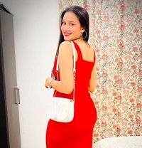 Anushka escorts service and cell girls s - puta in Kalyan