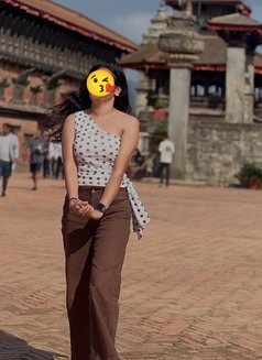 Fully hand cash service available - escort in Kathmandu Photo 2 of 2