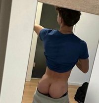 Kamall Escort Top, Button - Male escort in Tashkent