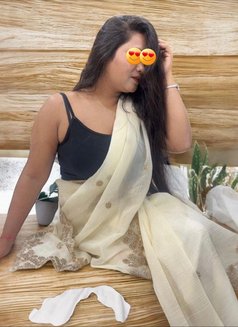 Kamani Aunty - puta in Dubai Photo 3 of 6