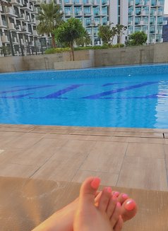 Kamar mistress - puta in Dubai Photo 2 of 11