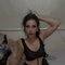 Kamar - escort in Beirut Photo 4 of 7