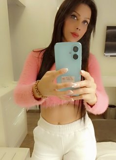 Kamar - escort in Beirut Photo 6 of 6