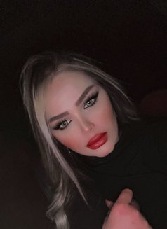 Kamar - escort in Erbil Photo 15 of 16