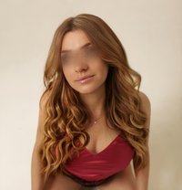 Kamila - escort in Brussels