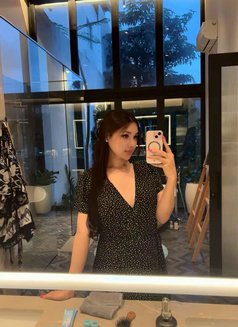 Kamila - Transsexual escort in Bali Photo 4 of 6