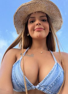 Kamila - escort in Guangzhou Photo 15 of 23
