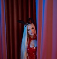 Kamila - escort in Hong Kong