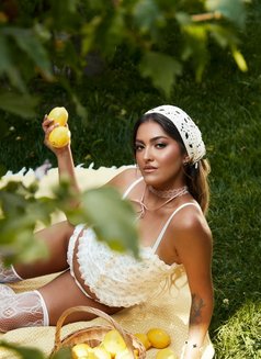 Kamila Sexy - puta in Khobar Photo 7 of 11