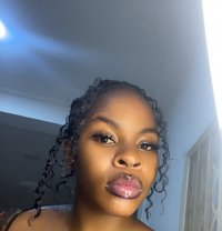 Kamila - puta in Accra